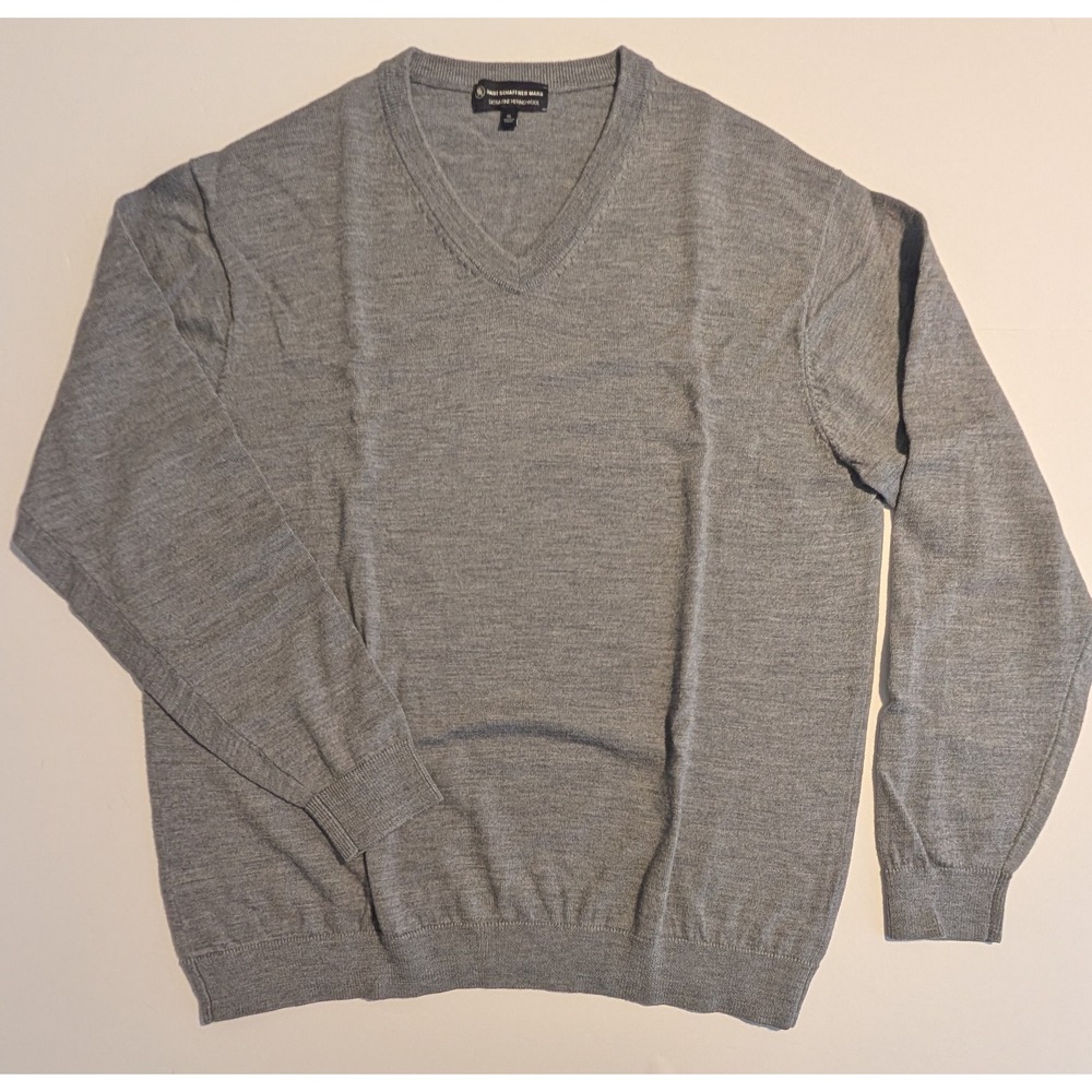 NWOT Extra Fine Merino Wool Hart Schaffner Marx Mens XL Gray V-Neck Sweater NICE